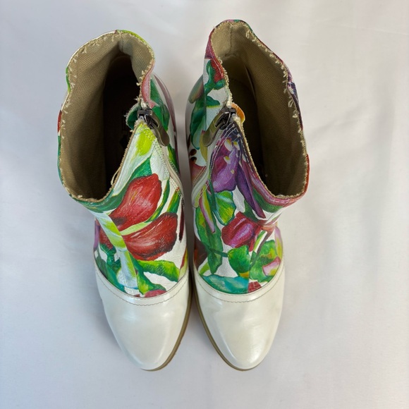 L’artiste Spring Step Leather Ankle Boots Floral Chic Booties White Size 8.5 - Picture 7 of 16